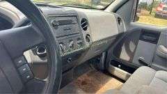 2008 Ford F-150 Vin 1FTRF12W28KD60139 Drivetrain 4x2 Engine V8, 4.6 Automatic transmission