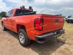2014 Chevrolet Silverado 1500 Vin 1GCRCPEC1EZ335927 Drivetrain 4x2 Miles showing 223,461 Engine V8, 5.3 Automatic transmissio