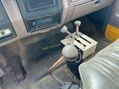 1997 Ford F800 Dump Truck Vin 1FDPF80C5VVA16593 Miles showing 38,964 Engine Cummins 5.9 6 speed manual transmission.