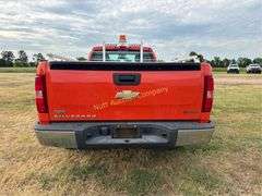 2010 Chevrolet Silverado 1500 Vin 1GCPCPE09AZ229944 Drivetrain 4x2 Miles showing 186,182 Engine V8, 5.3