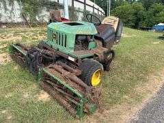 John Deere 2653A Riding Greens Mower, Diesel Engine, Hydrostatic. Condition unknown
