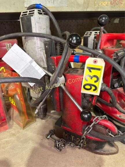 Milwaukee 4203 Magnetic Drill Press