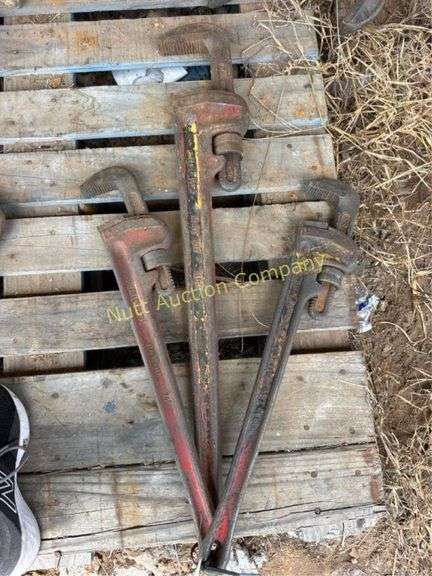 RIDGID Heavy Duty Pipe Wrenches, 36" and 24"