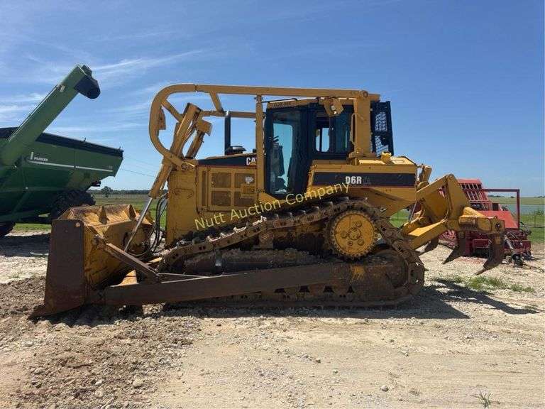 Caterpillar D6R Bulldozer, 185 hp, 44,000 lbs. Ope