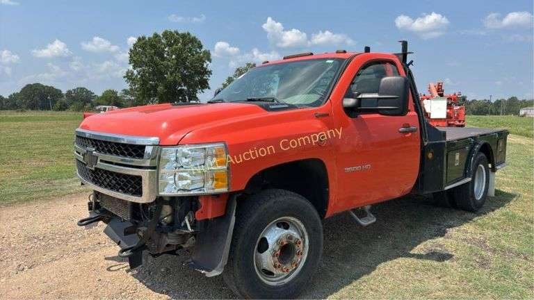 2011 Chevrolet Silverado 3500 w/CM Flatbed Vin 1GB3CZCL9BF254955 Engine V8, 6.6 Duramax