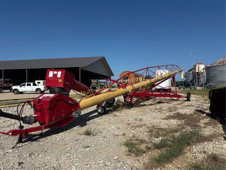 Westfield MKX 130-84 Grain Auger, 84 ft Length, 13 in diameter