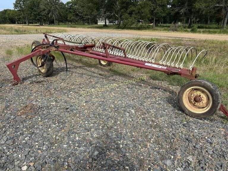 Rowse Dump Hay Rake