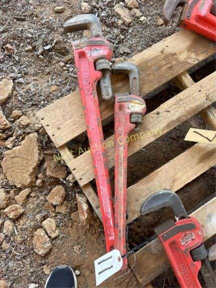 RIDGID Heavy Duty Pipe Wrenches, 36" and 24"
