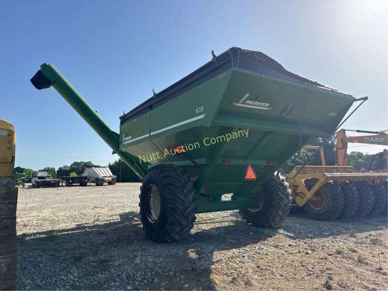 Parker 838 Grain Cart, 850 Bushel Capacity, PTO 1000 RPM