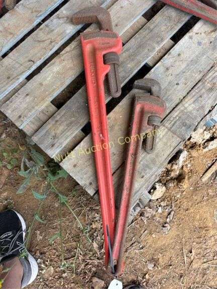 RIDGID Heavy Duty Pipe Wrenches, 36" and 24"