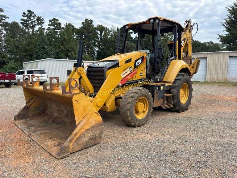 CAT 420F2 Backhoe Loader, PIN# CAT0420FEHWC04212, 2070 Hours showing