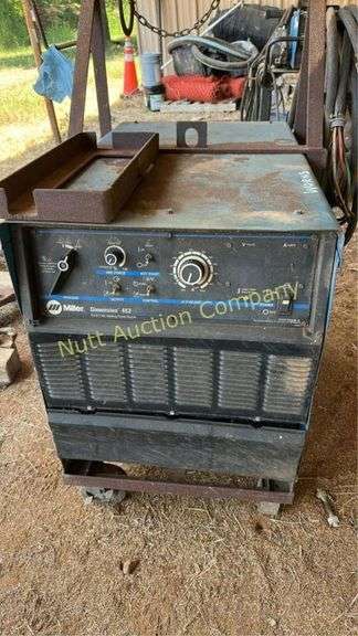 Miller Dimension 452 Industrial Welder - CONDITION UNKNOWN