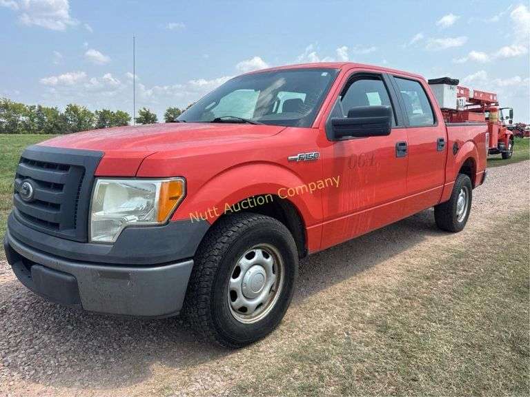 2010 Ford F-150 Vin 1FTFW1CV6AKE43734 Drivetrain 4X2 Miles showing 341,675 Engine V8, 5.4 Cold AC at time of pictures