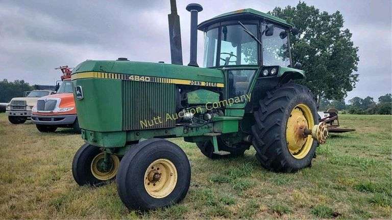 John Deere 4840 Tractor, 180 HP,