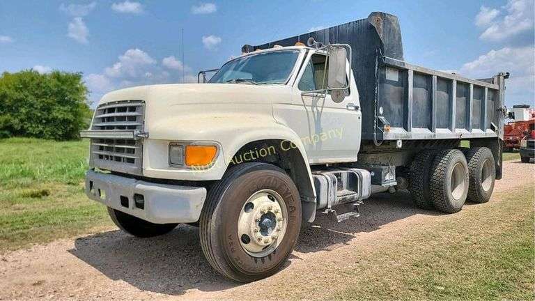 1995 Ford FT900 Dump Truck Vin 1FDYL90E0SVA66379 Miles showing 164,622 Engine Cummins 8.3L