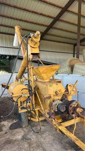 Denver Grain Grinder/Mixer with Conveyer/Auger System