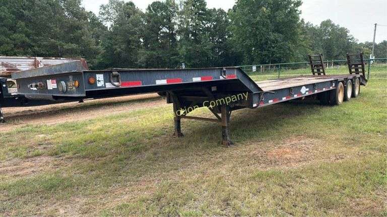 2008 Bright Coop Trailer,  3 Axles, Fifth Wheel Hitch