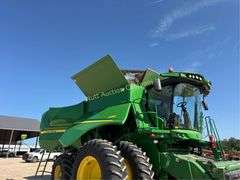 John Deere S680 Combine Harvester, 473 hp, ProDriv
