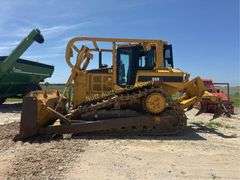Caterpillar D6R Bulldozer, 185 hp, 44,000 lbs. Ope