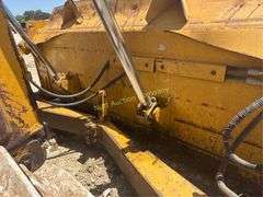 Caterpillar D6R Bulldozer, 185 hp, 44,000 lbs. Ope
