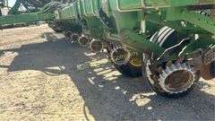 John Deere 1770NT Planter - Series *1 A01770P ABM7