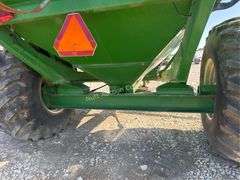 Parker 838 Grain Cart, 850 Bushel Capacity, PTO 1000 RPM