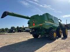 John Deere S680 Combine Harvester, 473 hp, ProDriv