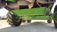 John Deere S680 Combine Harvester, 473 hp, ProDriv