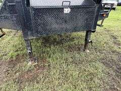2019 PJ LD402 40ft Gooseneck Trailer with slide-in ramps, WITH TITLE