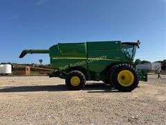 John Deere S680 Combine Harvester, 473 hp, ProDriv
