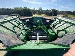 John Deere S680 Combine Harvester, 473 hp, ProDriv