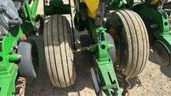 John Deere 1770NT Planter - Series *1 A01770P ABM7