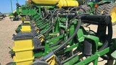 John Deere 1770NT Planter - Series *1 A01770P ABM7