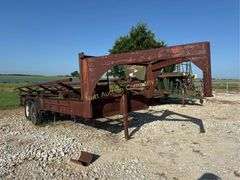 Gooseneck Hay Trailer, 32 ft Deck, 2 Axles, 10,000