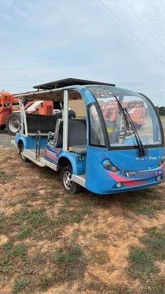Clinton Museum Store, Shuttle Vehicle 2011 Star Shuttle - NON-RUNNING