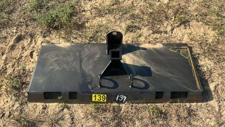 Quick Attach Weld Plate With Receiver and Pin Pull