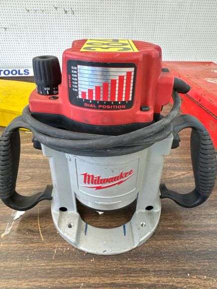 Milwaukee 5625-20 Heavy-Duty Router, unused, variable speed - Nutt Auction