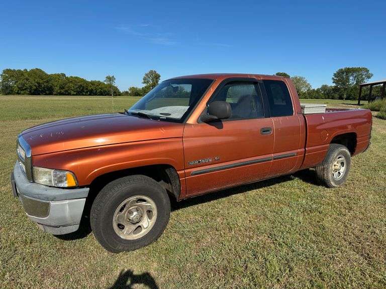 2001 Dodge 1500 Truck