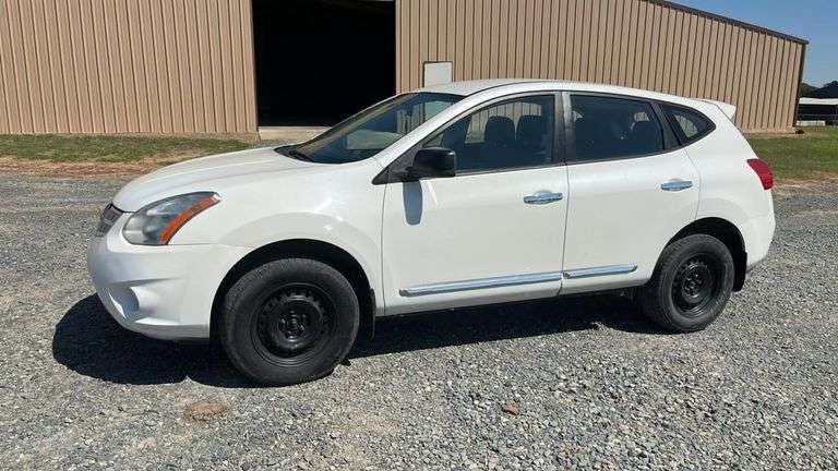 2011 Nissan Rogue Vin JN8AS5MV2BW263841 Miles showing 141,379 Engine I4, 2.5 Cold Air Conditioning, Automatic Transmission, Four Door, Power Windows &