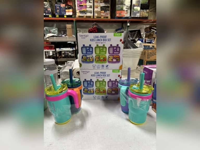 2) Bentgo Kids Lunch Box Sets with 4) Childs Water Bottles **New/Like New/Complete**