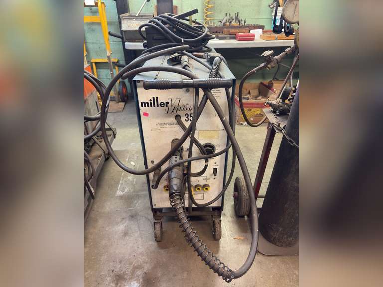MillerMatic 35 DC Welder Model 007-666