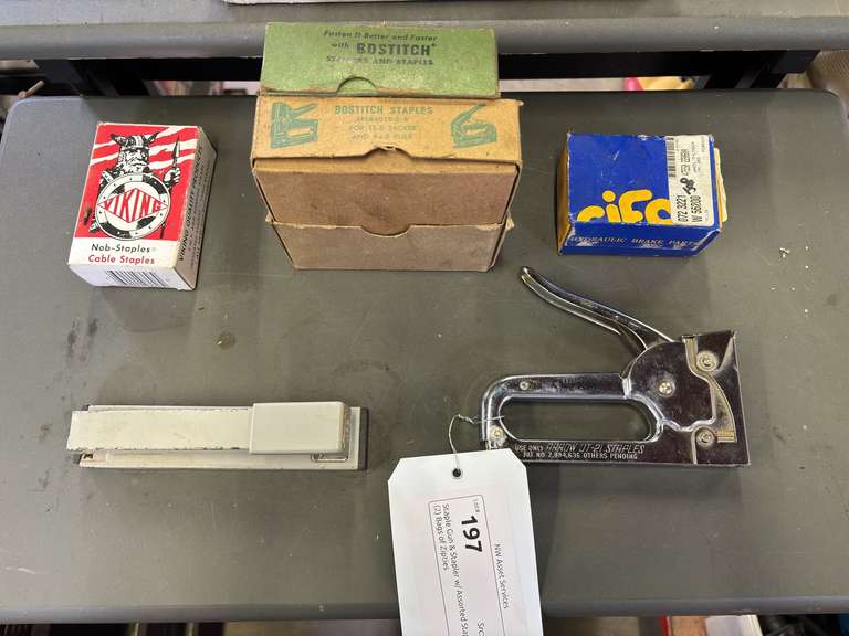 Staple Gun & Stapler w/ Assorted Staples & (2) Bags of Zipties