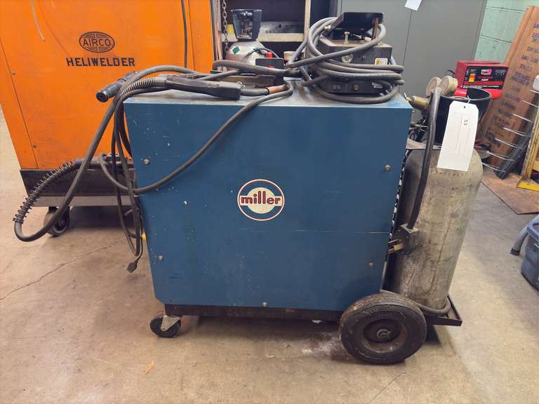 MillerMatic 35 DC Welder Model 007-666