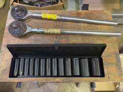 (2) Snap-On 3/8” Torque Multiplier Wrenches & 13pc Socket Set