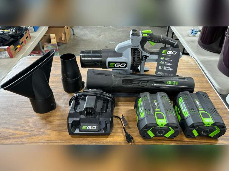 Ego 880 CFM Cordless Surface 56v Blower w/ Batteries and Charger *Tested/Works