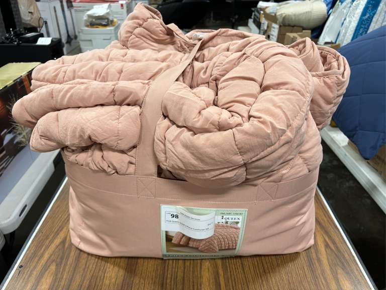 Pink Queen Sized 3-Piece Comforter Set