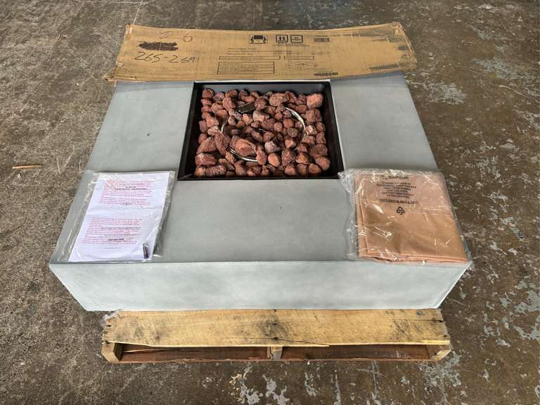 Green Patio 42" X 42" Square Fire Pit *NIB