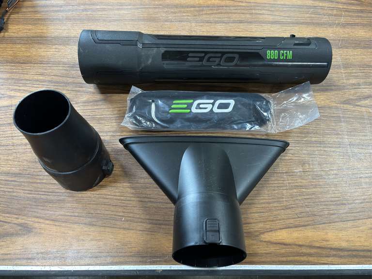 Ego 880 CFM Cordless Surface 56v Blower w/ Batteries and Charger *Tested/Works