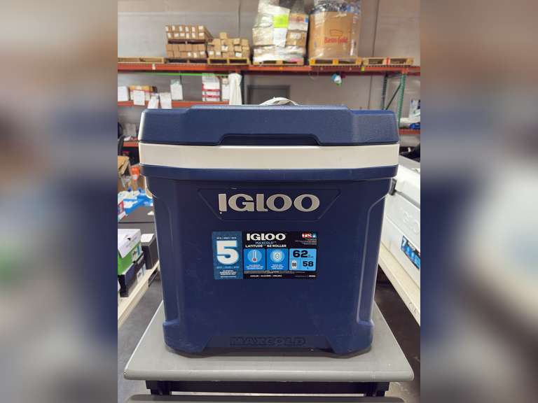 Igloo MAX-Cold Latitude 62qt Roller Cooler