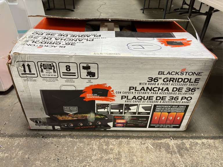Blackstone 36” Griddle with Hood and Accessory Shelf